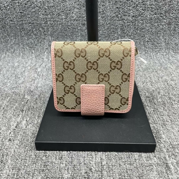 100% Authentic Gucci Leather Wallet 215-10924 - Picture 3 of 12